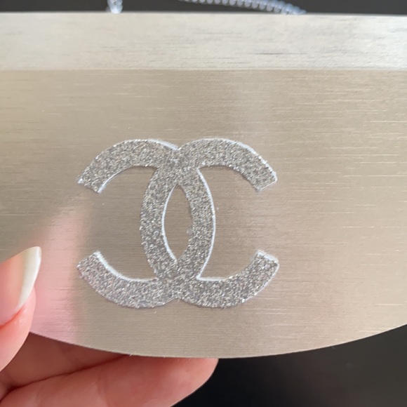 Brushed Silver Glitter Logo Paper Handmade Bag - Picture 5 of 5